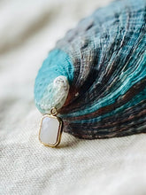 Charger l'image dans la galerie, Charms pendentif CARRIE en verre et inox