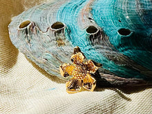 Charger l'image dans la galerie, Charms pendentif PAVOT fleur en acier inoxydable