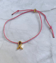 Charger l'image dans la galerie, Bracelet octobre rose en Coton Rose fils d’or Coulissant perle ruban doré