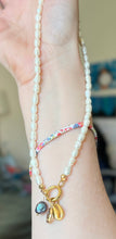 Charger l'image dans la galerie, Collier MOANA avec perle d'eau douce blanche nacrée