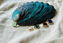 Charger l'image dans la galerie, Charms pendentif CARRIE en verre et inox