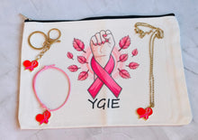 Charger l'image dans la galerie, Pochette cadeau octobre rose parure collier cœur ruban rose, bracelet et porte clé