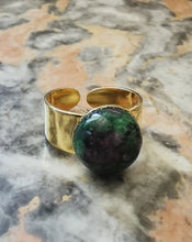 Charger l'image dans la galerie, Bague Celine doré satiné et onyx bleue