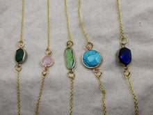 Charger l'image dans la galerie, Bracelet AZURA avec une perle en verre bleue