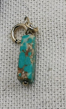 Charger l'image dans la galerie, Charms pendentif ADELE en pierre naturelle