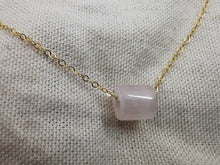 Charger l'image dans la galerie, Collier CHARLOTTE avec pierre naturelle