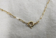 Charger l'image dans la galerie, Collier ALEXANDRINE petite maille rectangle en plaqué or pour charms