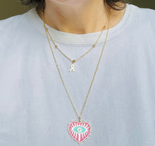 Charger l&#39;image dans la galerie, Collier octobre rose double chaîne en acier inoxydable doré pendentifs cœur avec œil et ruban or
