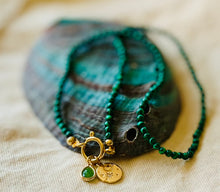 Charger l&#39;image dans la galerie, Charms pendentif MONIA en verre
