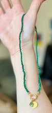 Charger l&#39;image dans la galerie, Collier NATACHA avec perle verte imitation malachite
