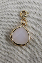 Charger l&#39;image dans la galerie, Charms pendentif BABETTE en verre et inox
