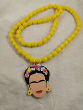Charger l&#39;image dans la galerie, Collier FRIDA avec perle jaune
