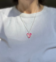 Charger l&#39;image dans la galerie, Collier octobre rose en acier inoxydable pendentif cœur rose avec l’inscription Hope
