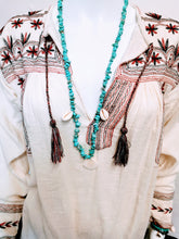 Charger l&#39;image dans la galerie, Long collier HAWAI en turquoise avec pendentif coquillage naturel
