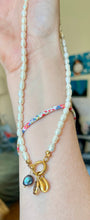 Charger l&#39;image dans la galerie, Collier MOANA avec perle d&#39;eau douce blanche nacrée
