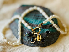 Charger l&#39;image dans la galerie, Charms pendentif CAURI coquillage en inox
