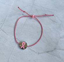 Charger l&#39;image dans la galerie, Bracelet octobre rose en Coton Rose fils d’or Coulissant perle acier ruban rose
