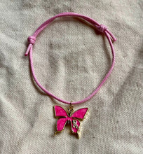 Charger l&#39;image dans la galerie, Bracelet octobre rose en Coton Rose Coulissant charm papillon rose avec mini ruban
