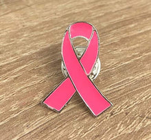 Charger l&#39;image dans la galerie, STRASS &amp; PAILLETTES Pin&#39;s Octobre Rose Ruban Rose Vif. Lutte Contre Le Cancer
