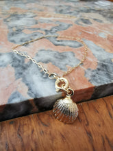 Charger l&#39;image dans la galerie, Charms pendentif CABOURG coquillage en inox
