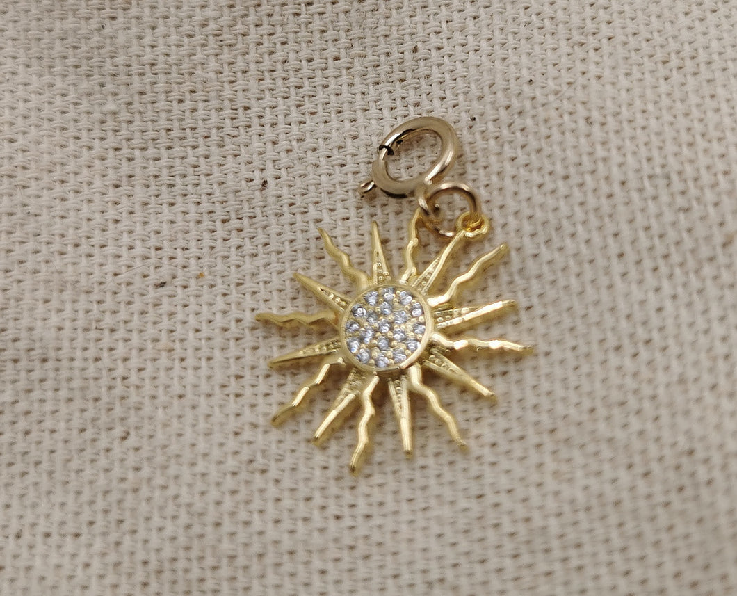 Charms pendentif APOLON soleil doré et zircon