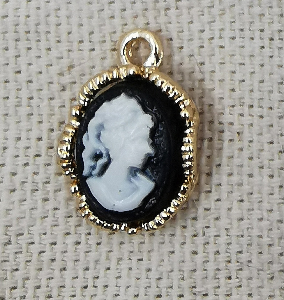 Charms pendentif SIDONIE camé doré et noir