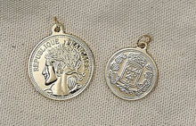 Charger l&#39;image dans la galerie, Charms pendentif NAPOLEON pièce de monnaie doré
