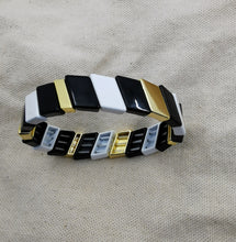 Charger l&#39;image dans la galerie, Bracelet NATHALIE en perle japonaises noire, blanche et doré
