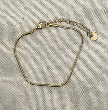 Charger l&#39;image dans la galerie, Bracelet DOVER en maille anglaise

