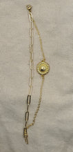 Charger l&#39;image dans la galerie, Bracelet CLYTIE double chaine en maille rectangle et forçat avec un tournesol
