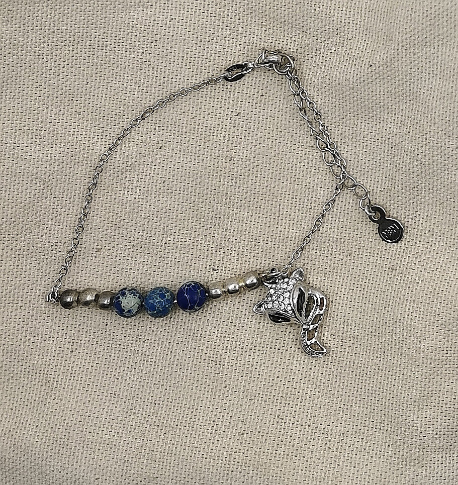 Bracelet KITSUNE avec perle en Lapis Lazuli et pendentif tète de renard