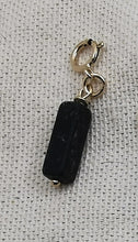 Charger l&#39;image dans la galerie, Charms pendentif ADELE en pierre naturelle
