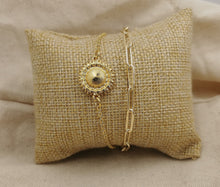 Charger l&#39;image dans la galerie, Bracelet CLYTIE double chaine en maille rectangle et forçat avec un tournesol
