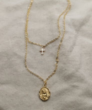 Charger l&#39;image dans la galerie, Collier Marie Jesus Deux Rangs Chaine croix crucifix et médaille de la vierge Marie
