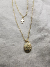 Charger l&#39;image dans la galerie, Collier Marie Jesus Deux Rangs Chaine croix crucifix et médaille de la vierge Marie
