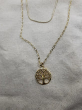 Charger l&#39;image dans la galerie, Collier Eva en plaqué or. Deux Rangs ras du cou et chaine arbre de vie

