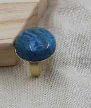 Charger l&#39;image dans la galerie, Bague Celine doré satiné et onyx bleue
