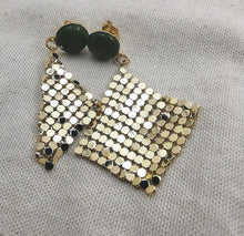 Charger l&#39;image dans la galerie, Boucle oreille Kate à sequin doré
