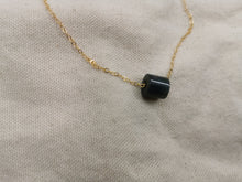 Charger l&#39;image dans la galerie, Collier CHARLOTTE avec pierre naturelle
