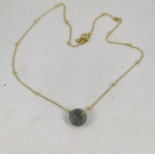 Charger l&#39;image dans la galerie, Collier EDMOND en plaqué or avec pierre donut
