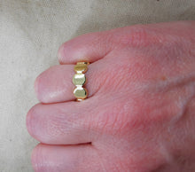 Charger l&#39;image dans la galerie, Bague NILA rond doré
