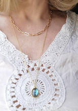Charger l&#39;image dans la galerie, Collier EMMANUELLE double maille rectangle et maille fine avec pendentif en pierre naturelle

