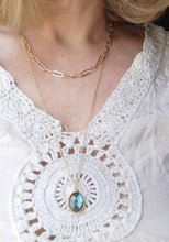 Charger l&#39;image dans la galerie, Collier EMMANUELLE double maille rectangle et maille fine avec pendentif en pierre naturelle

